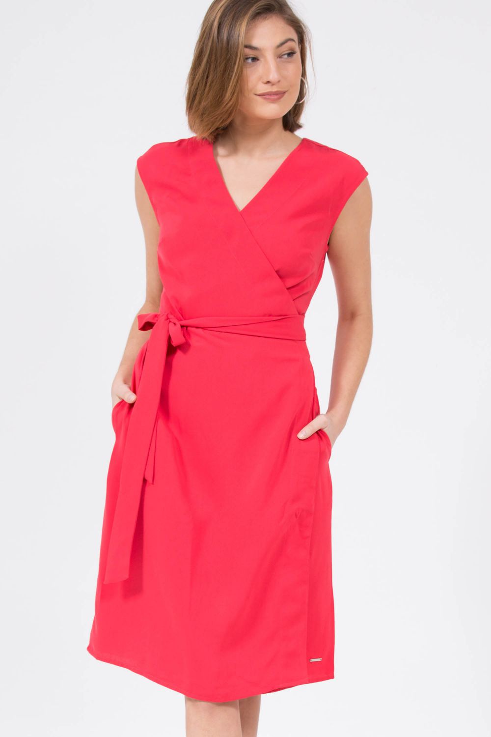 שמלת מעטפת מידי עם קשירה במותן