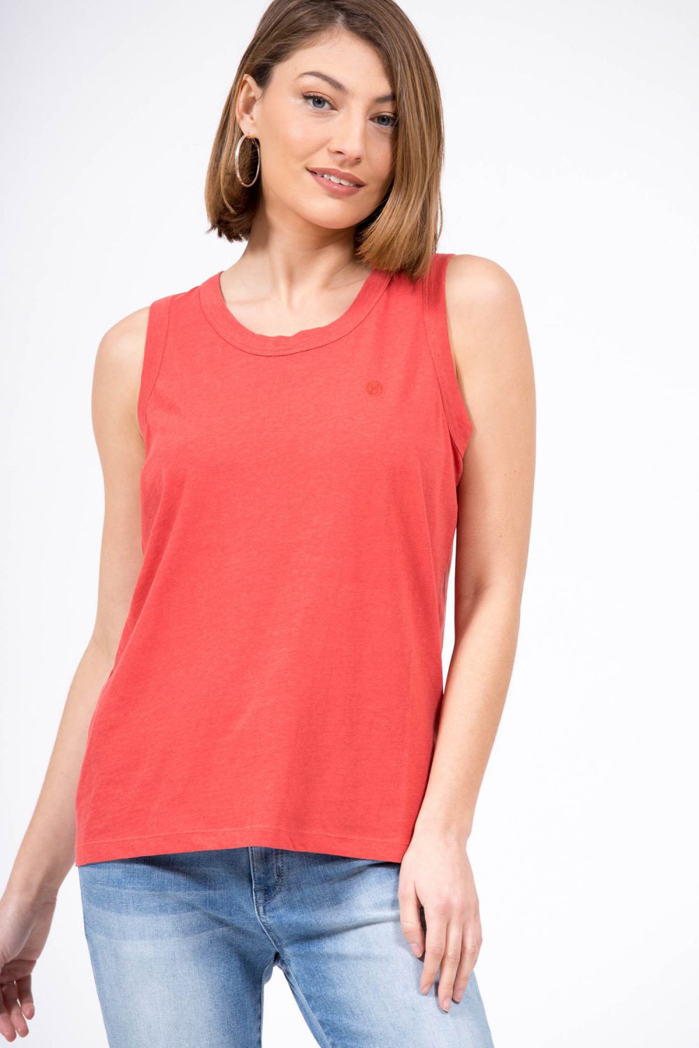 חולצת קשירה בגב