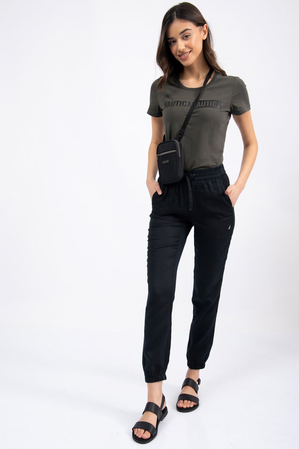 מכנסי בד בגזרת ג’וגר