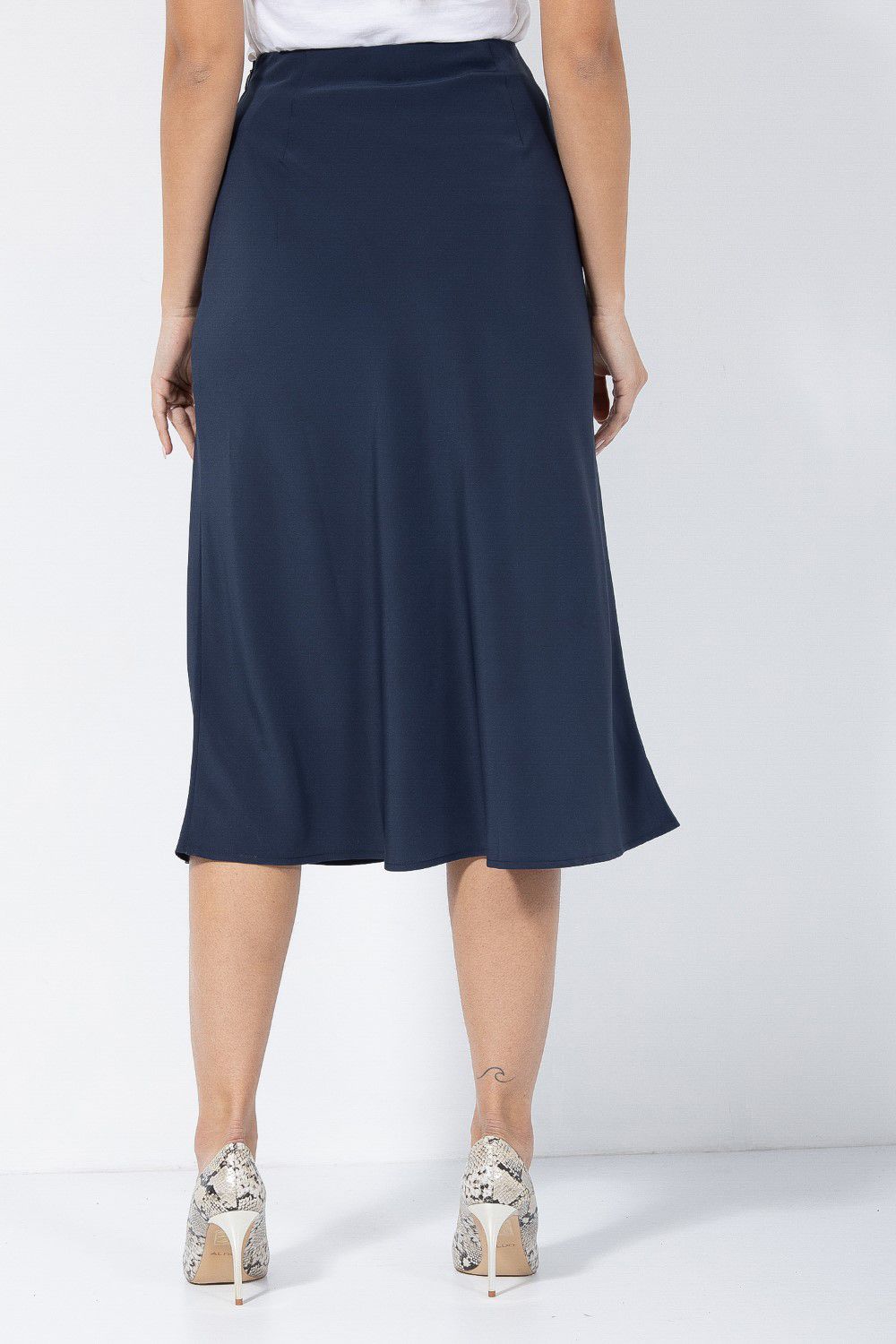 חצאית מידי בגזרת A.