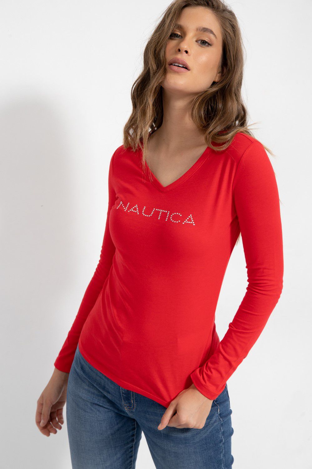 טי שירט מחשוף וי עם לוגו נאוטיקה ניטים