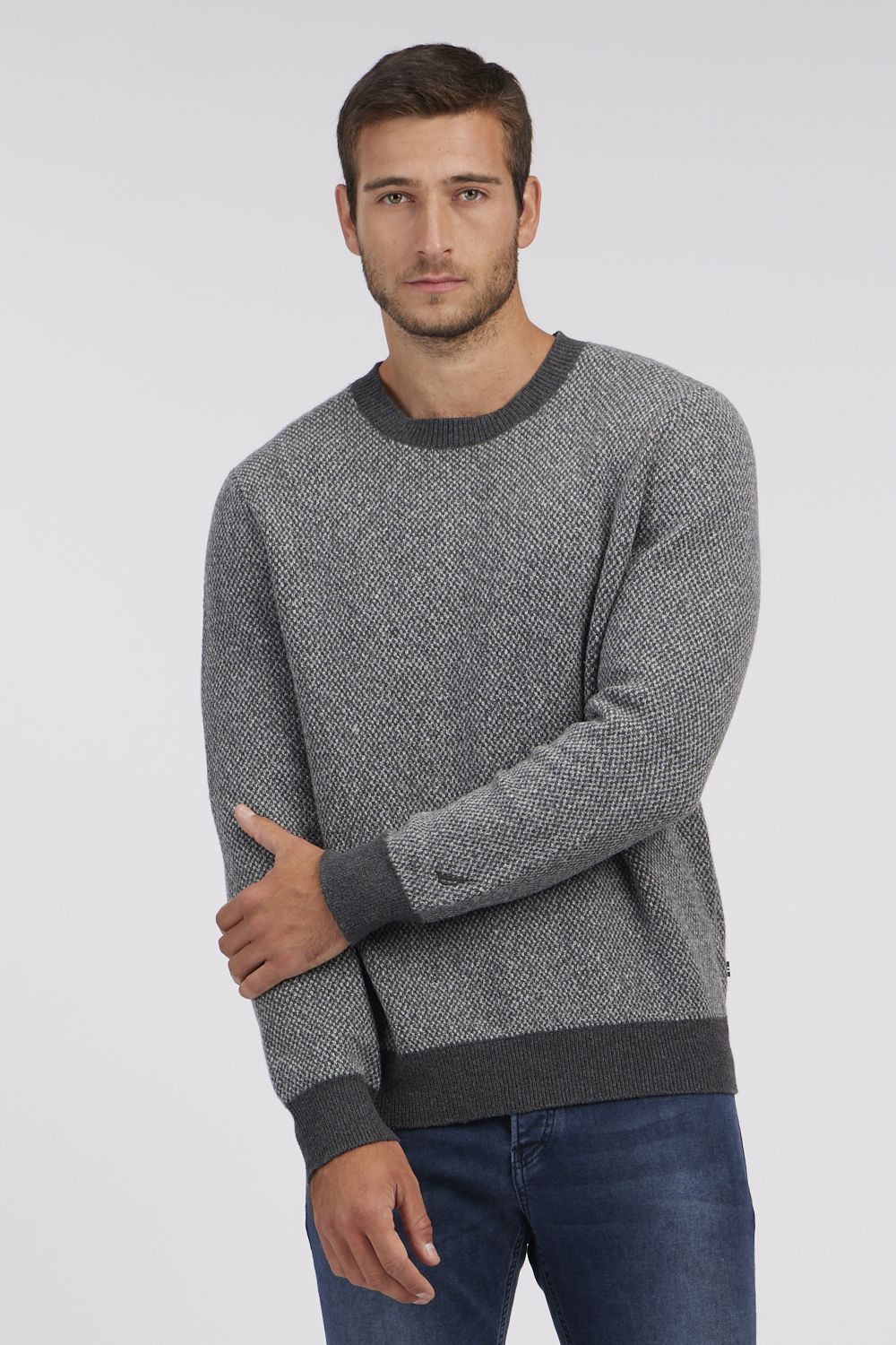 סריג צווארון עגול עם לוגו רקמה לגבר