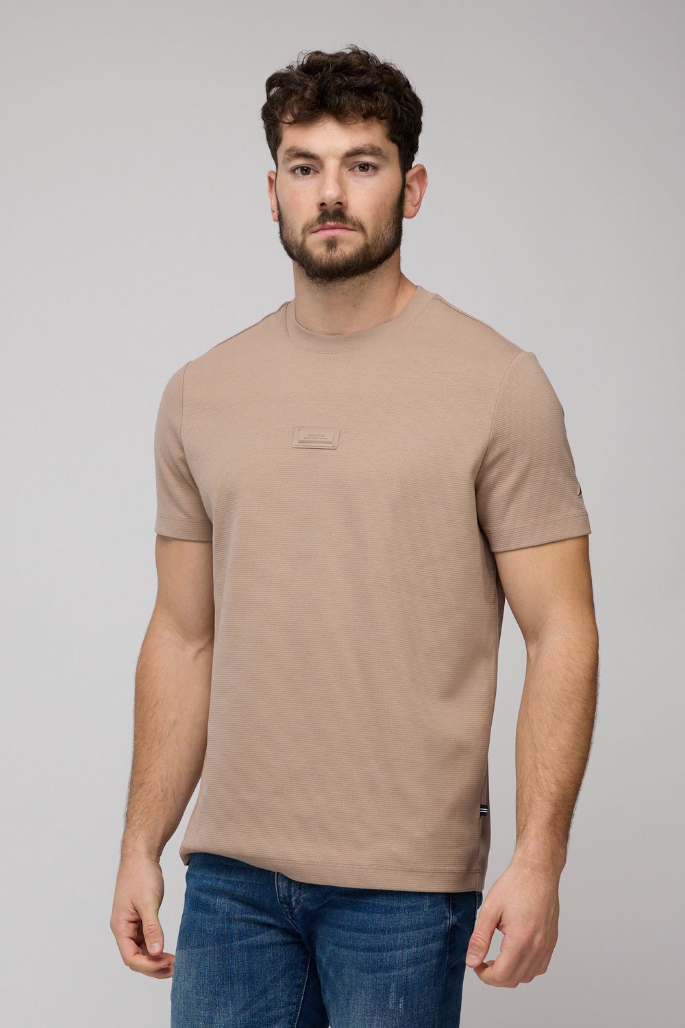 טי-שירט קצרה לגברים