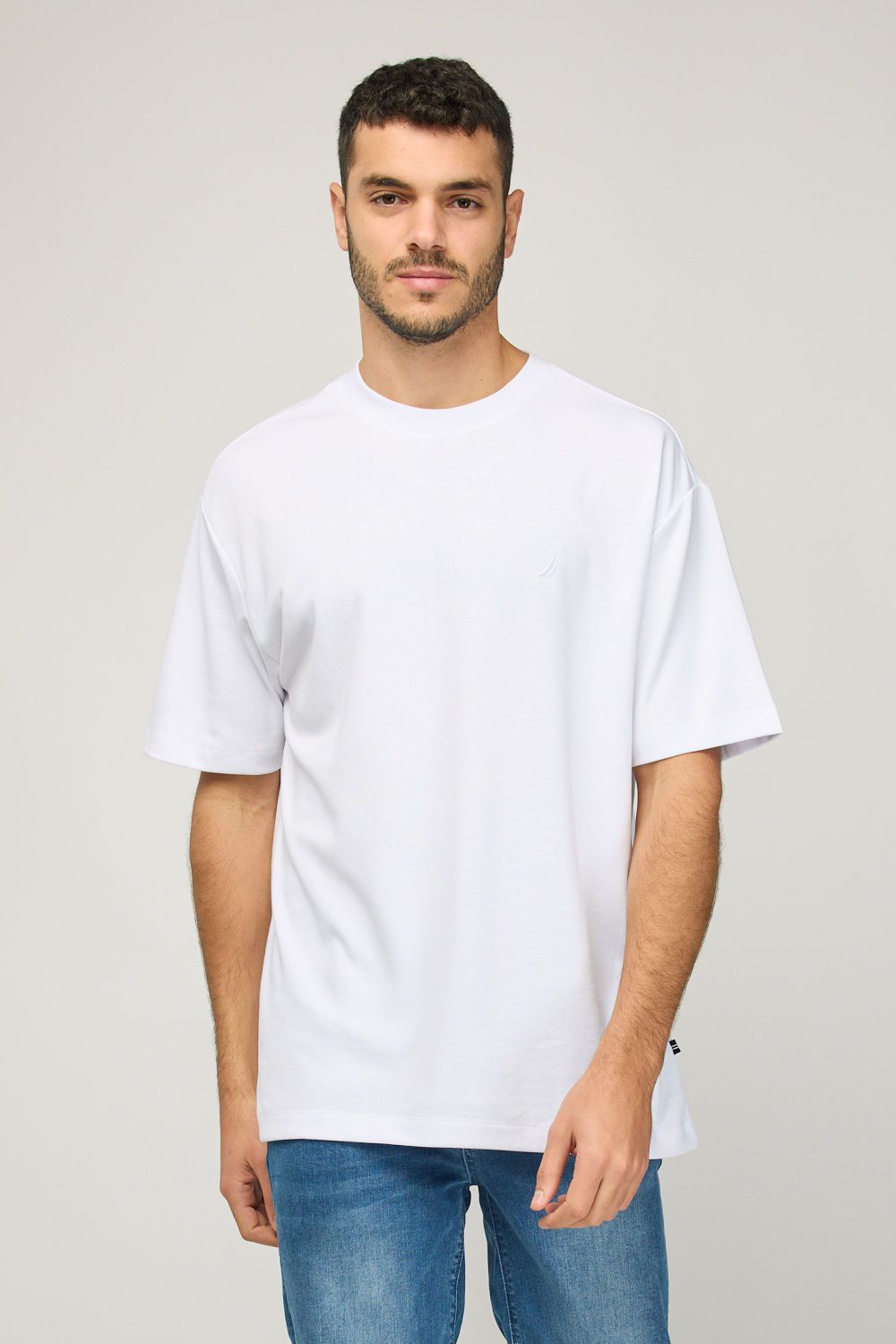 טי-שירט קצרה לגברים