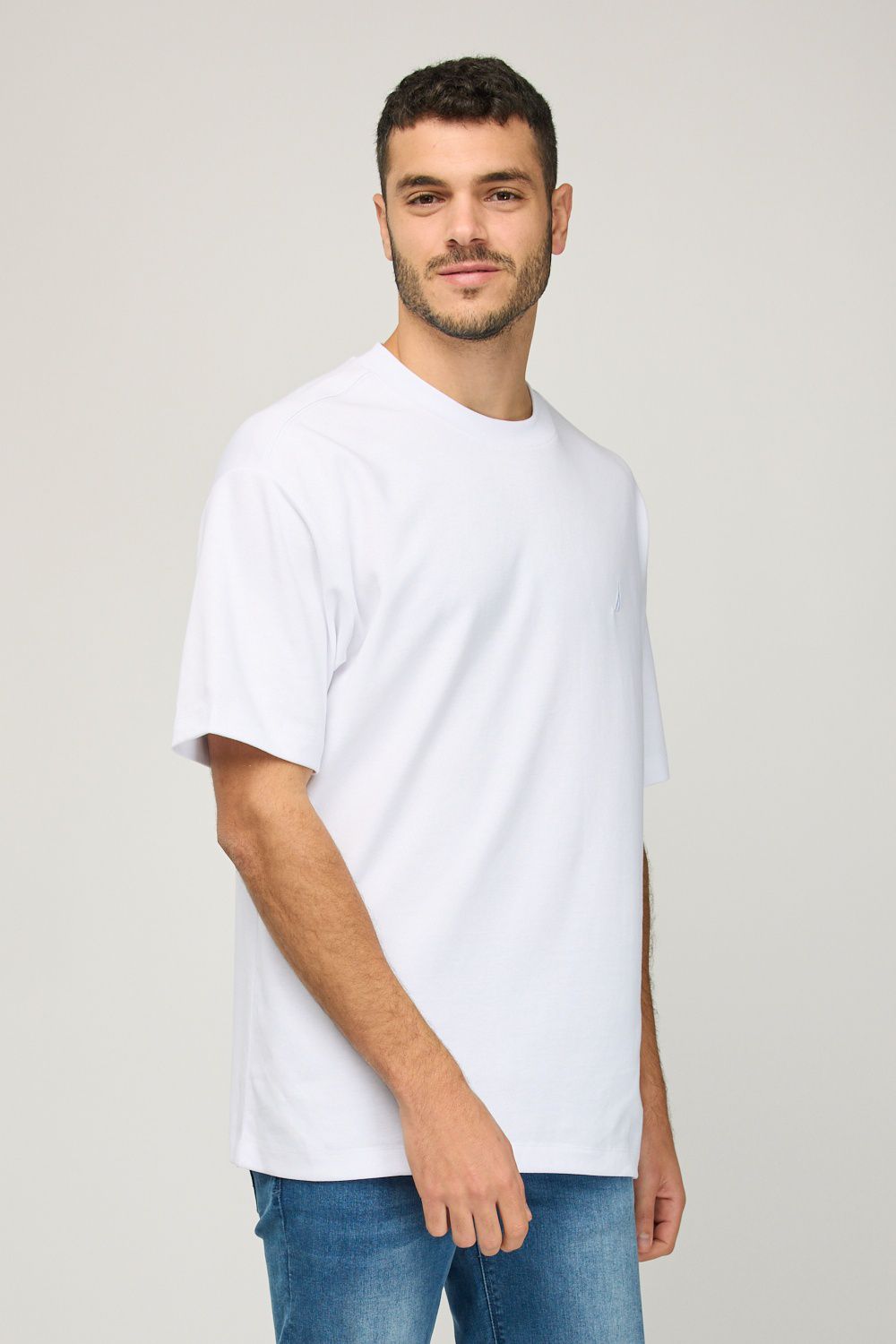 טי-שירט קצרה לגברים