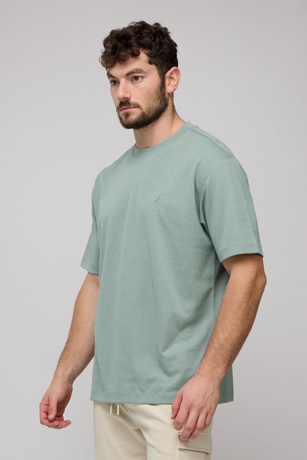 טי-שירט קצרה לגברים