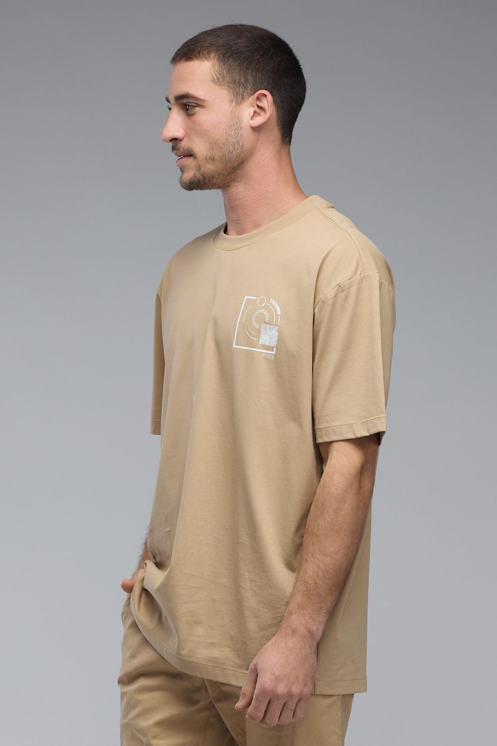 טי שירט עם שרוולים קצרים והדפס Nautica לגברים