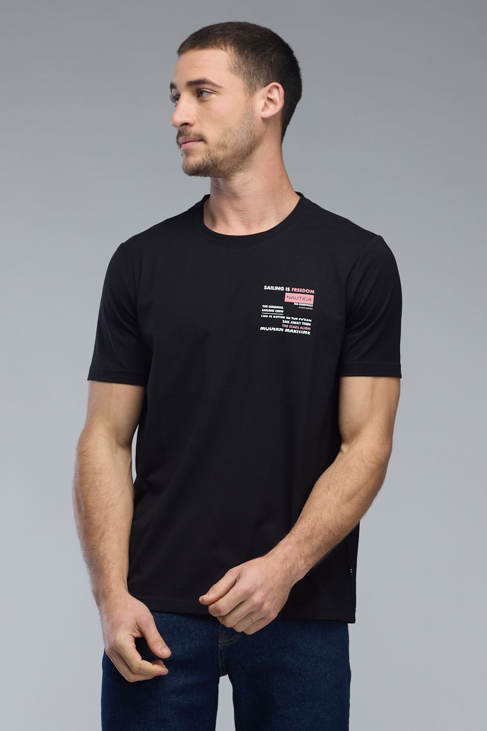 טי שירט Nautica לגברים עם הדפס בחזה