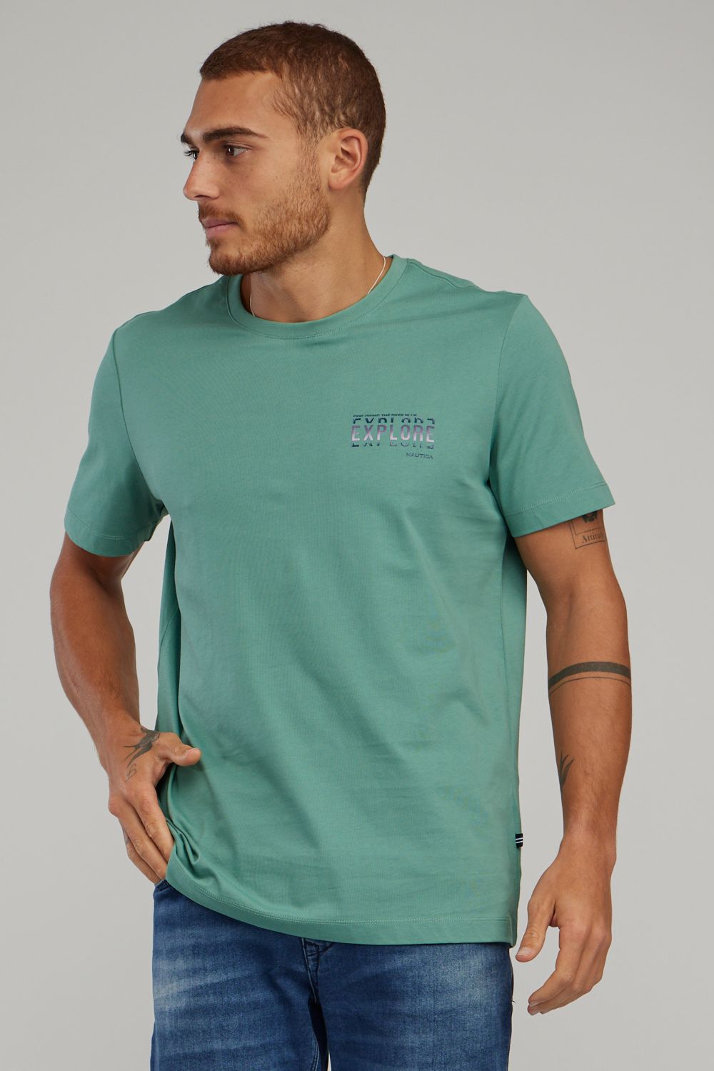 טי שירט עם שרוולים קצרים והדפס Nautica לגברים