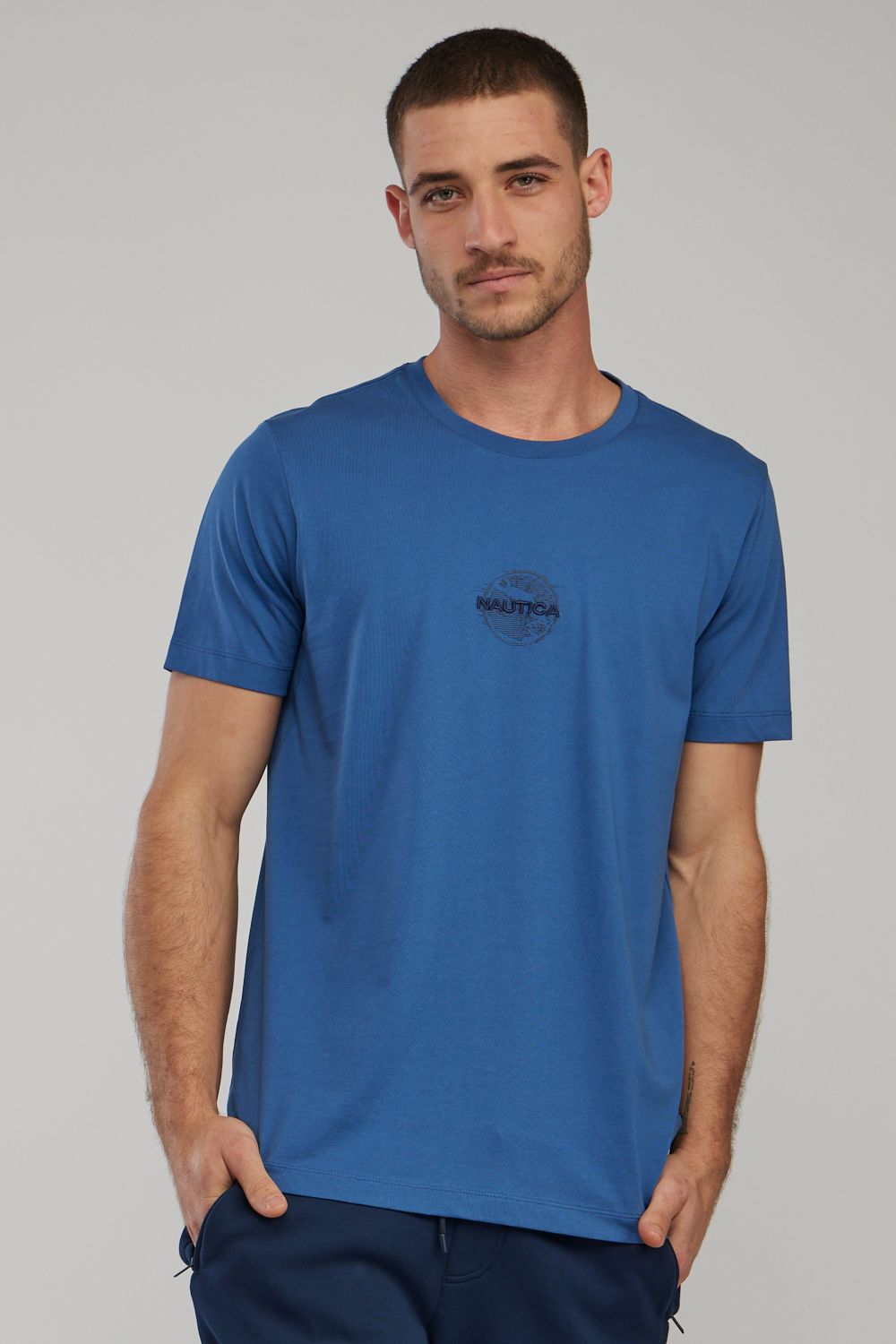 טי שירט עם שרוולים קצרים והדפס Nautica לגברים
