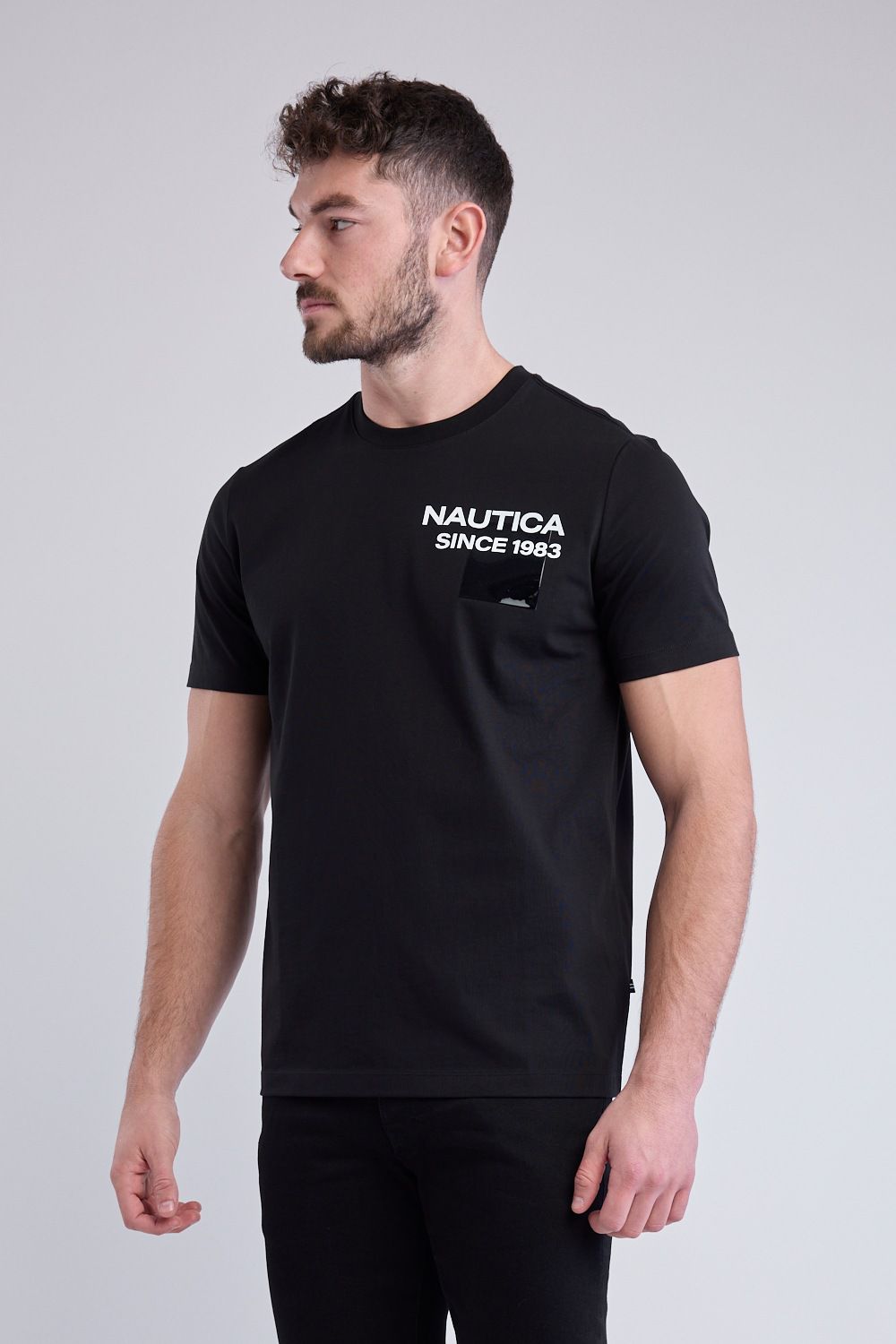 טי שירט עם שרוולים קצרים והדפס Nautica לגברים