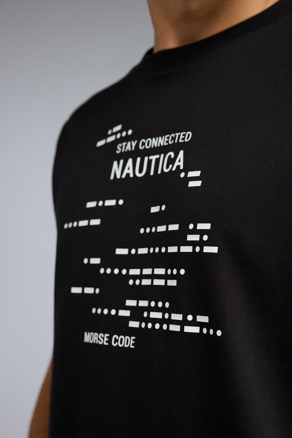 טי שירט עם שרוולים קצרים והדפס Nautica לגברים