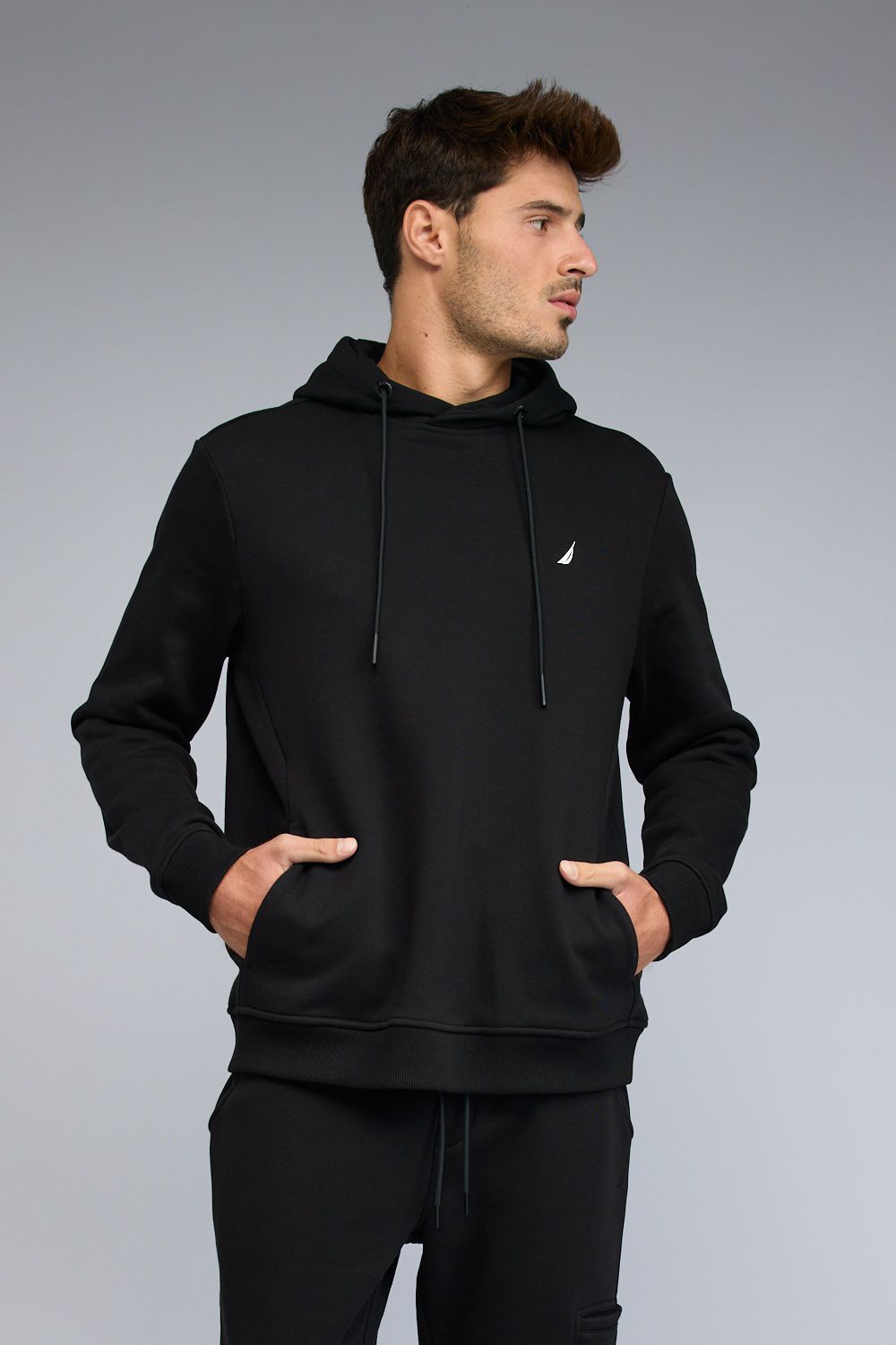 סווטשירט Nautica עם הדפס וקפוצ’ון לגברים