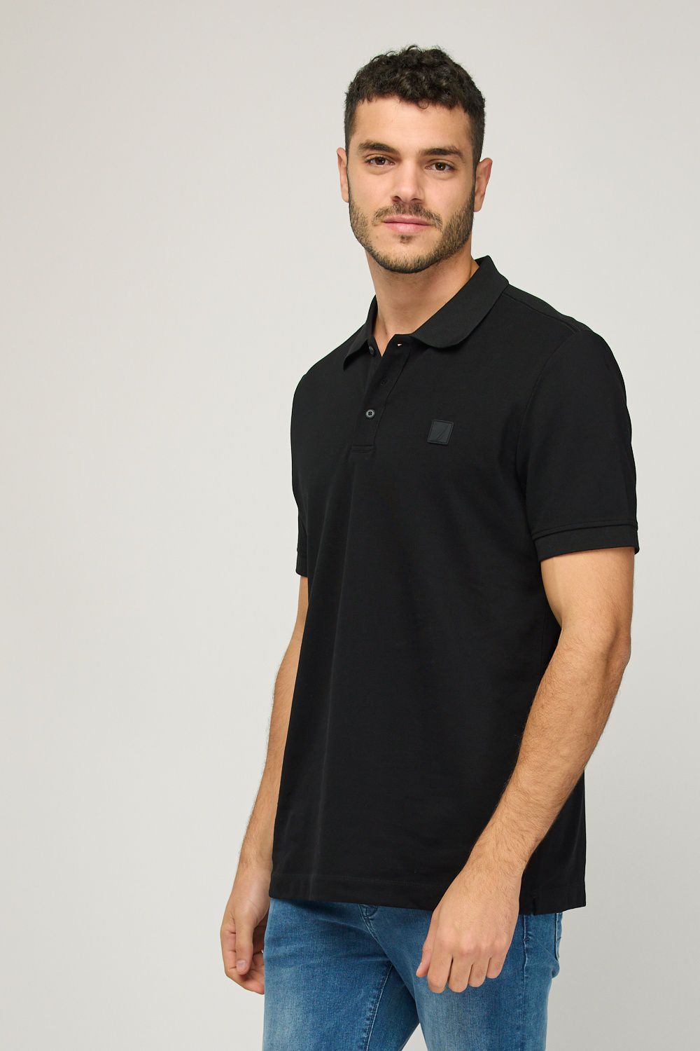חולצת פולו קצרה לגברים