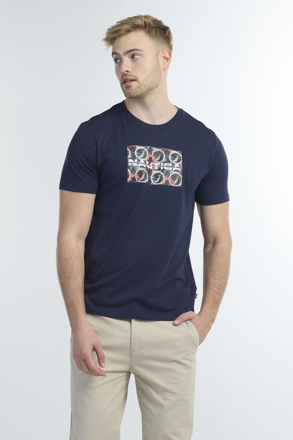 חולצה קצרה לגברים עם לוגו נאוטיקה