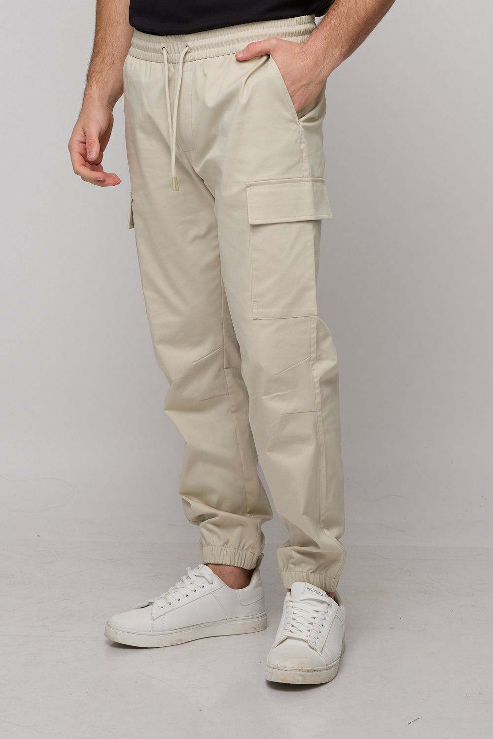 מכנסיים קצרים לגברים