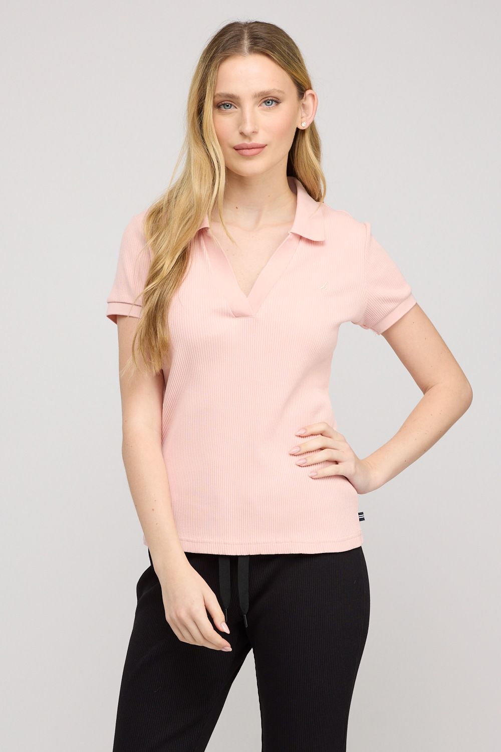 חולצת פולו קצרה לנשים