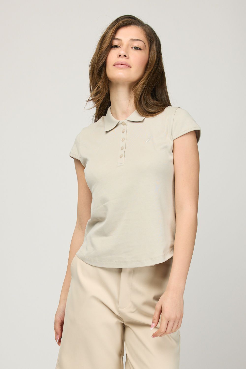 חולצת פולו קצרה לנשים
