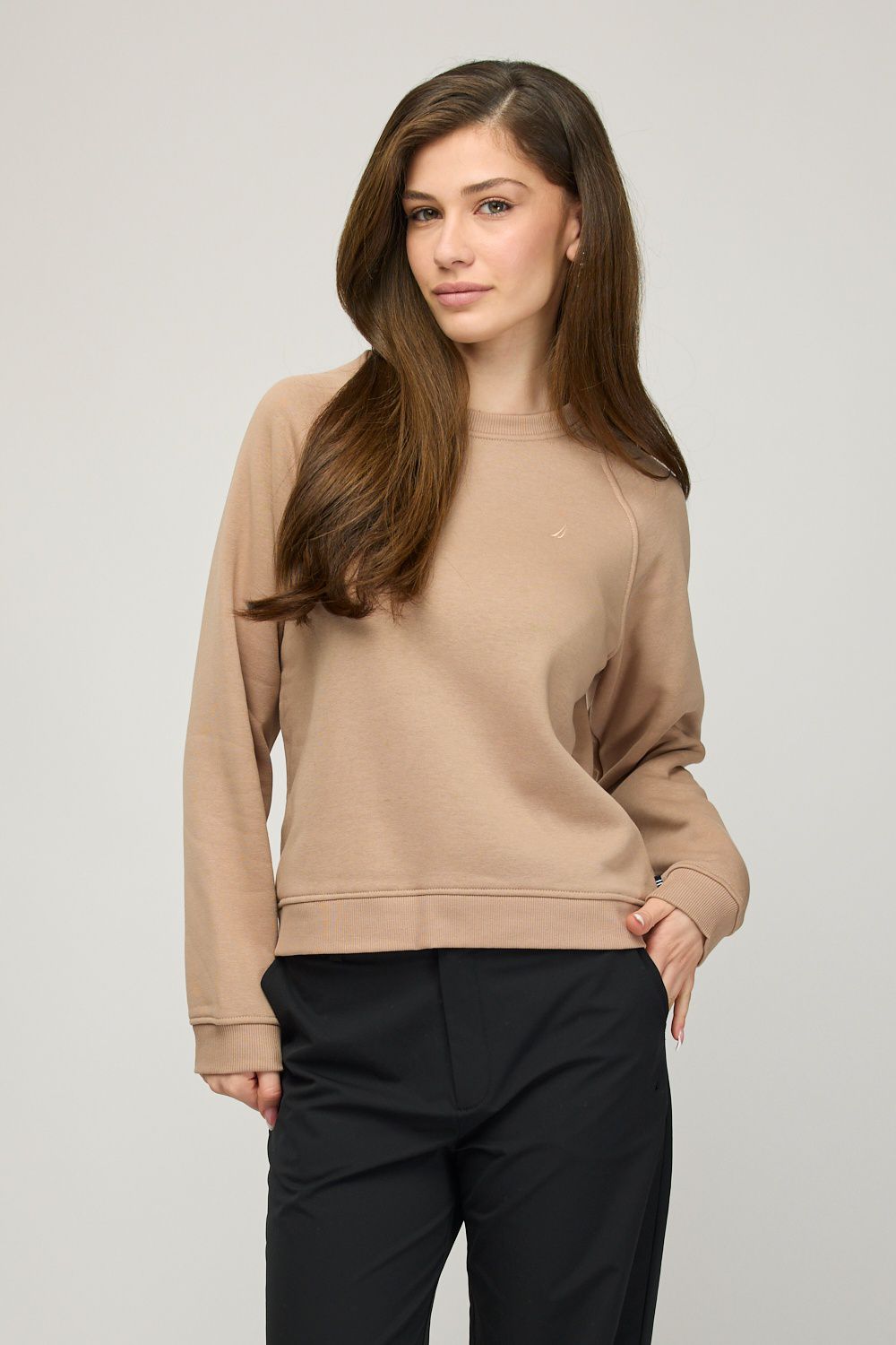 סווטשירט Nautica לנשים עם רקמת לוגו