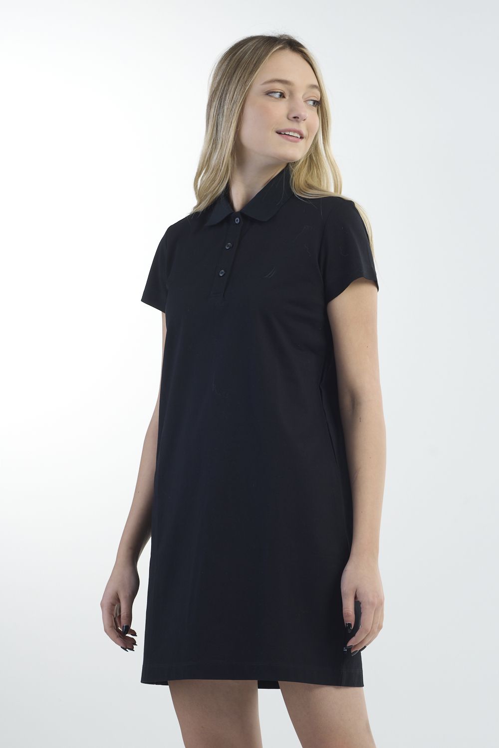 שמלה פולו קלאסית עם מיקרו לוגו