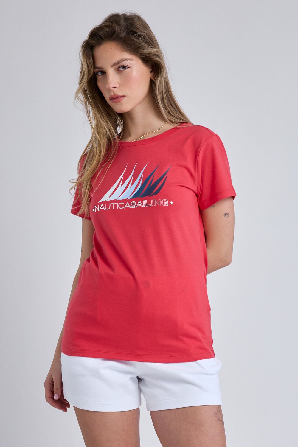 טי שירט קצרה עם הדפס Nautica לנשים