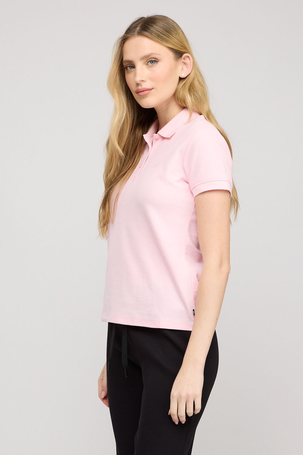חולצת פולו קצרה לנשים
