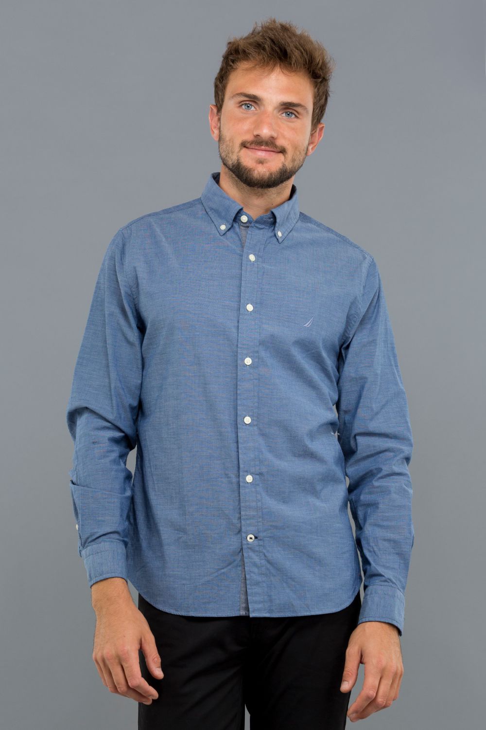 TAILORED FIT חולצה מכופתרת מבד סטרץ’ לוגו נאוטיקה