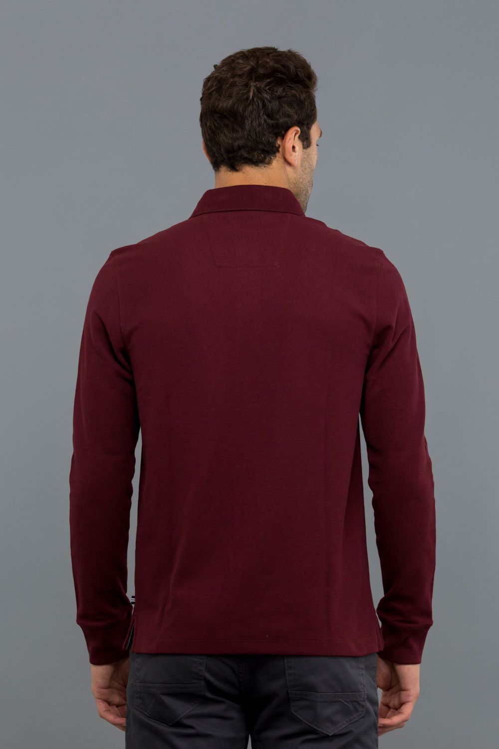 חולצת פולו בגזרת SLIM FIT לגבר