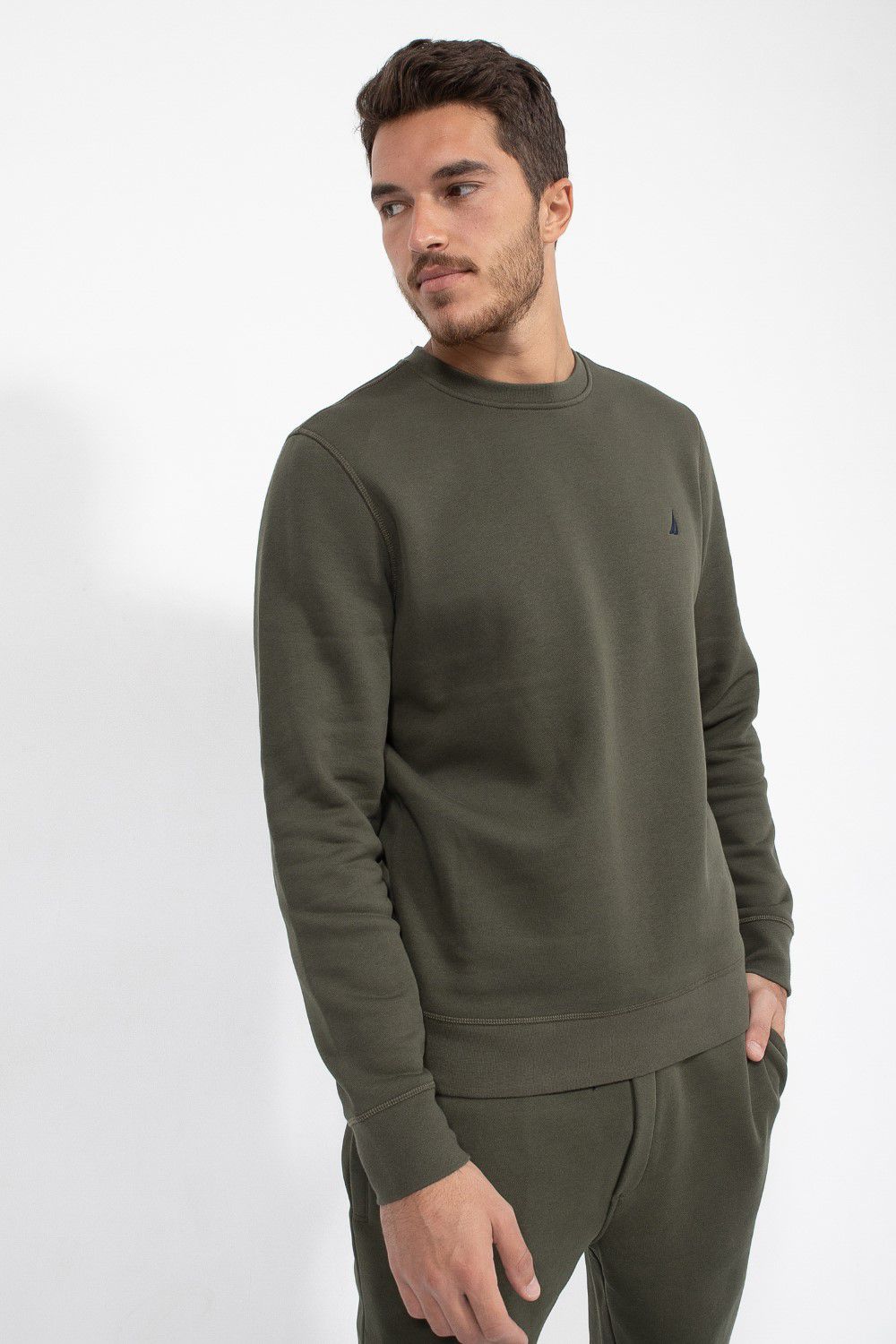 סווטשירט אלגנטי עם רקמת לוגו