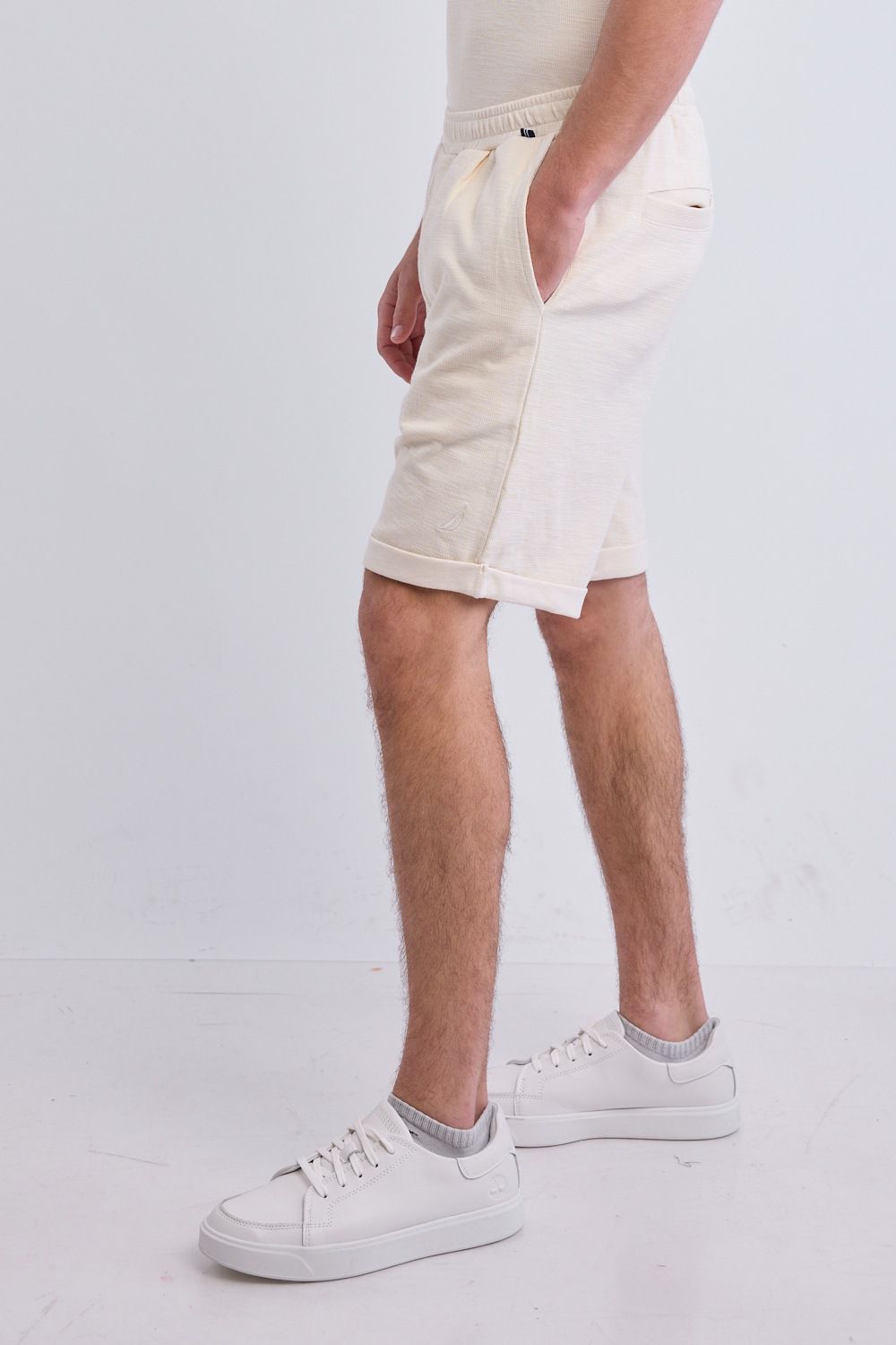 מכנסי ברמודה NAUTICA עם כיסי צד לגברים