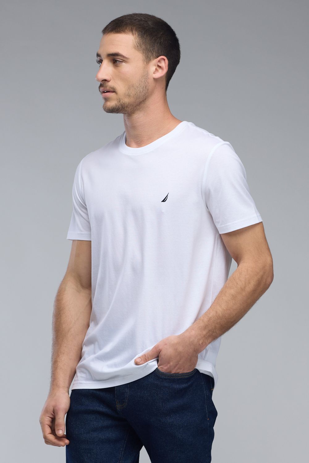 טי שירט עם שרוולים קצרים ולוגו Nautica לגברים