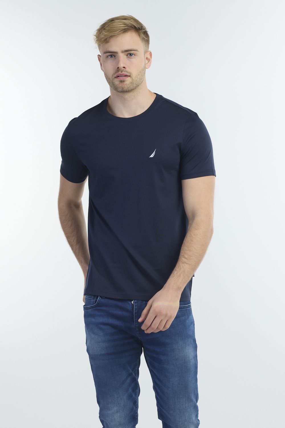 חולצת טי-שירט איכותית לגבר