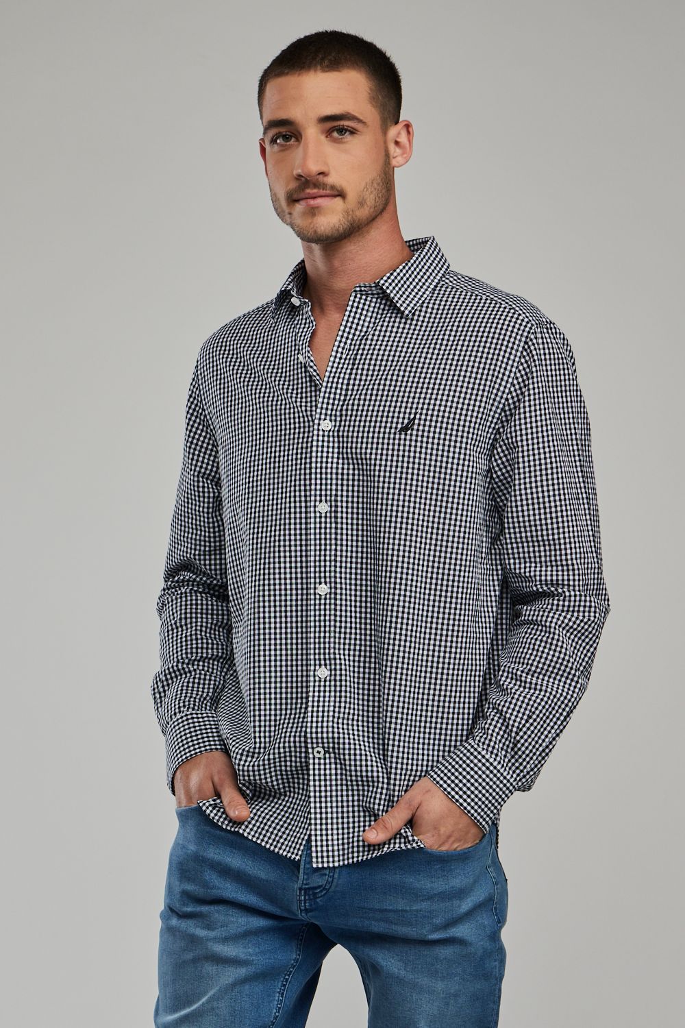 חולצה מכופתרת עם שרוולים ארוכים ולוגו Nautica לגברים