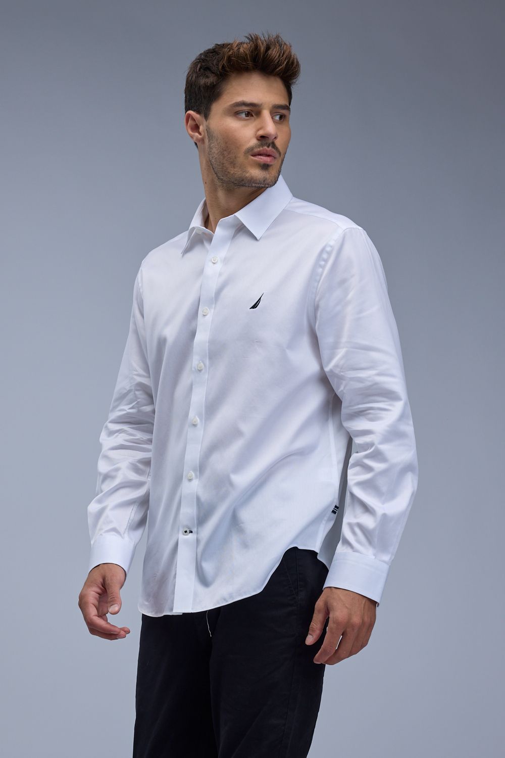 חולצה מכופתרת עם שרוולים ארוכים ולוגו Nautica לגברים