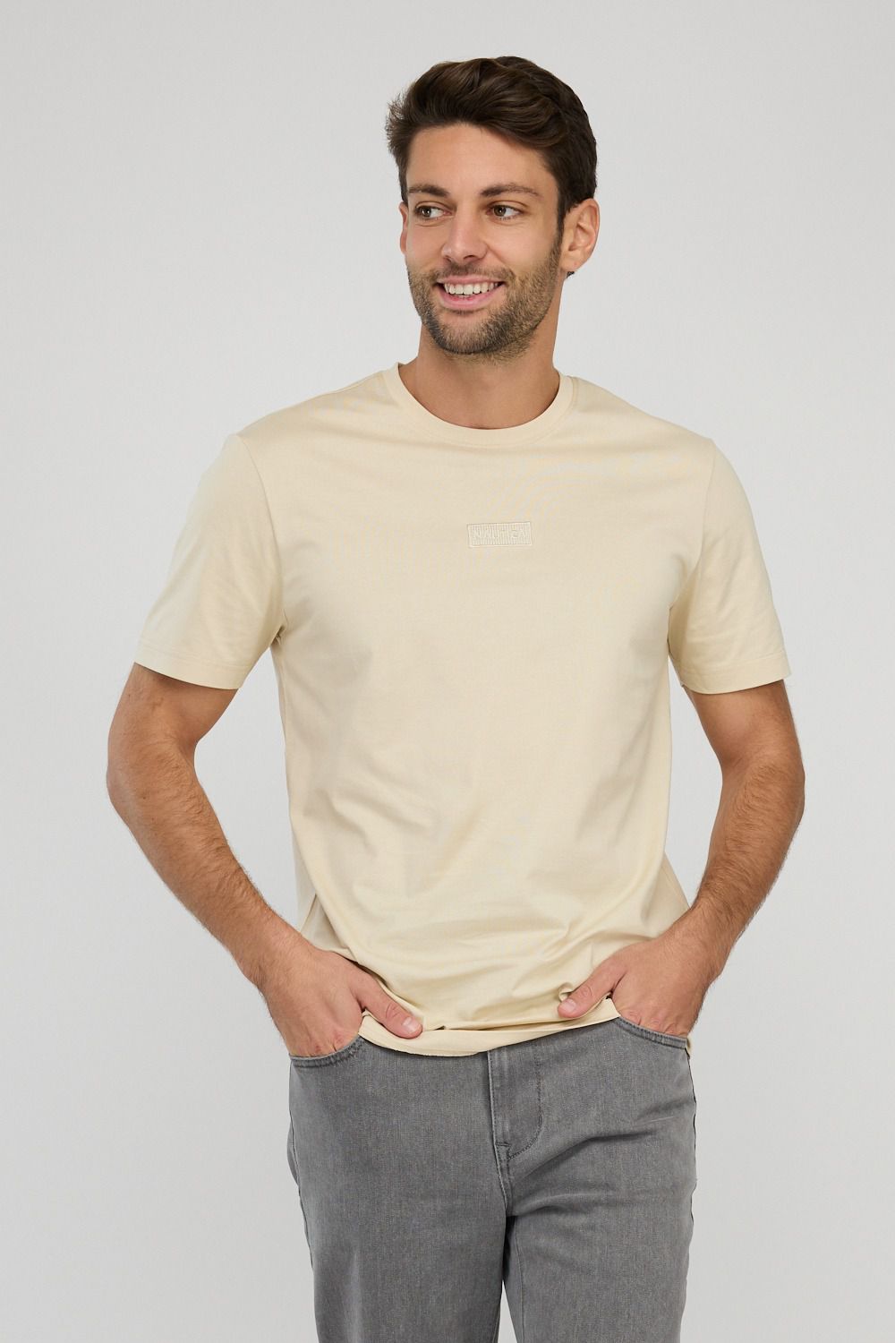 חולצת טי-שירט קצרה לגברים