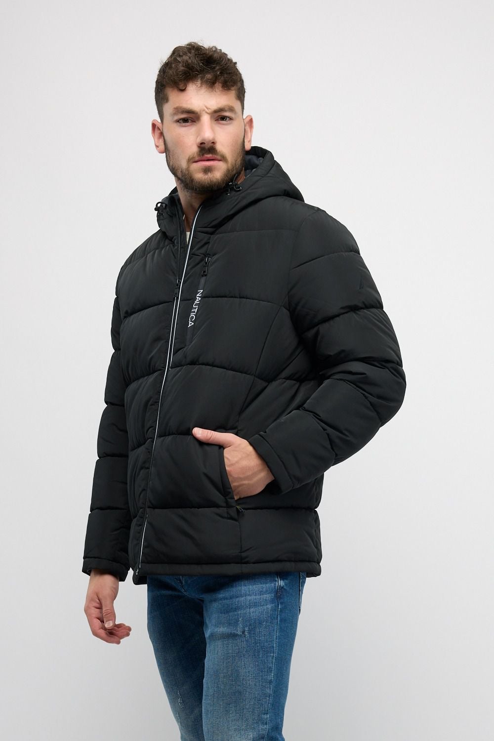 מעיל פוך Nautica עם קפוצ’ון לגברים