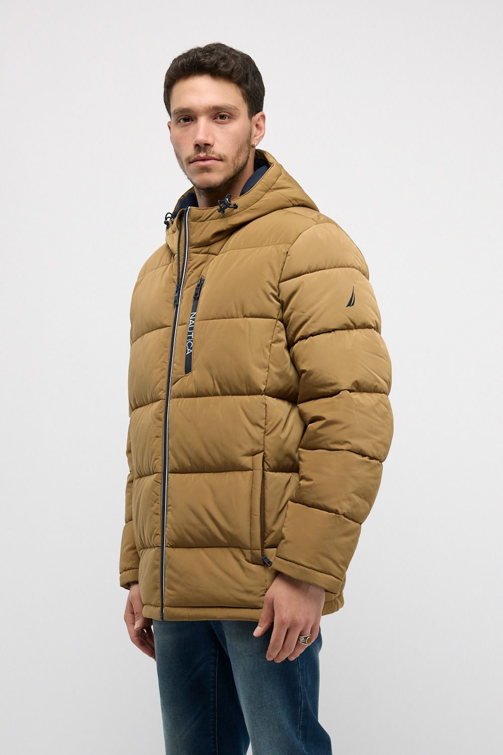 מעיל פוך Nautica עם קפוצ’ון לגברים