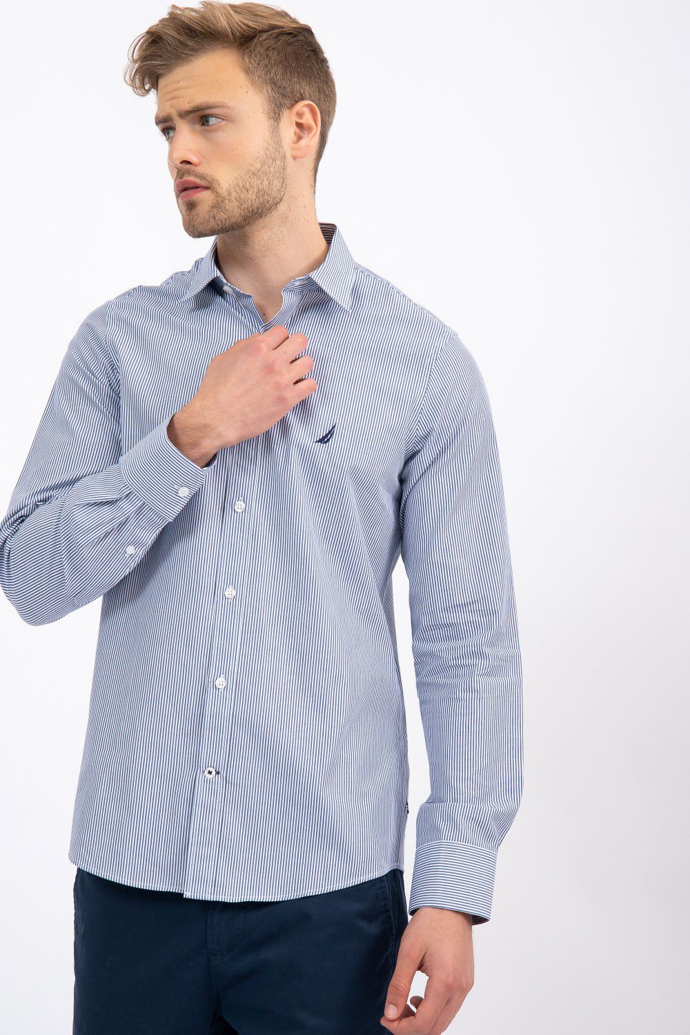 חולצה מכופתרת TAILORED FIT בהדפס פסים