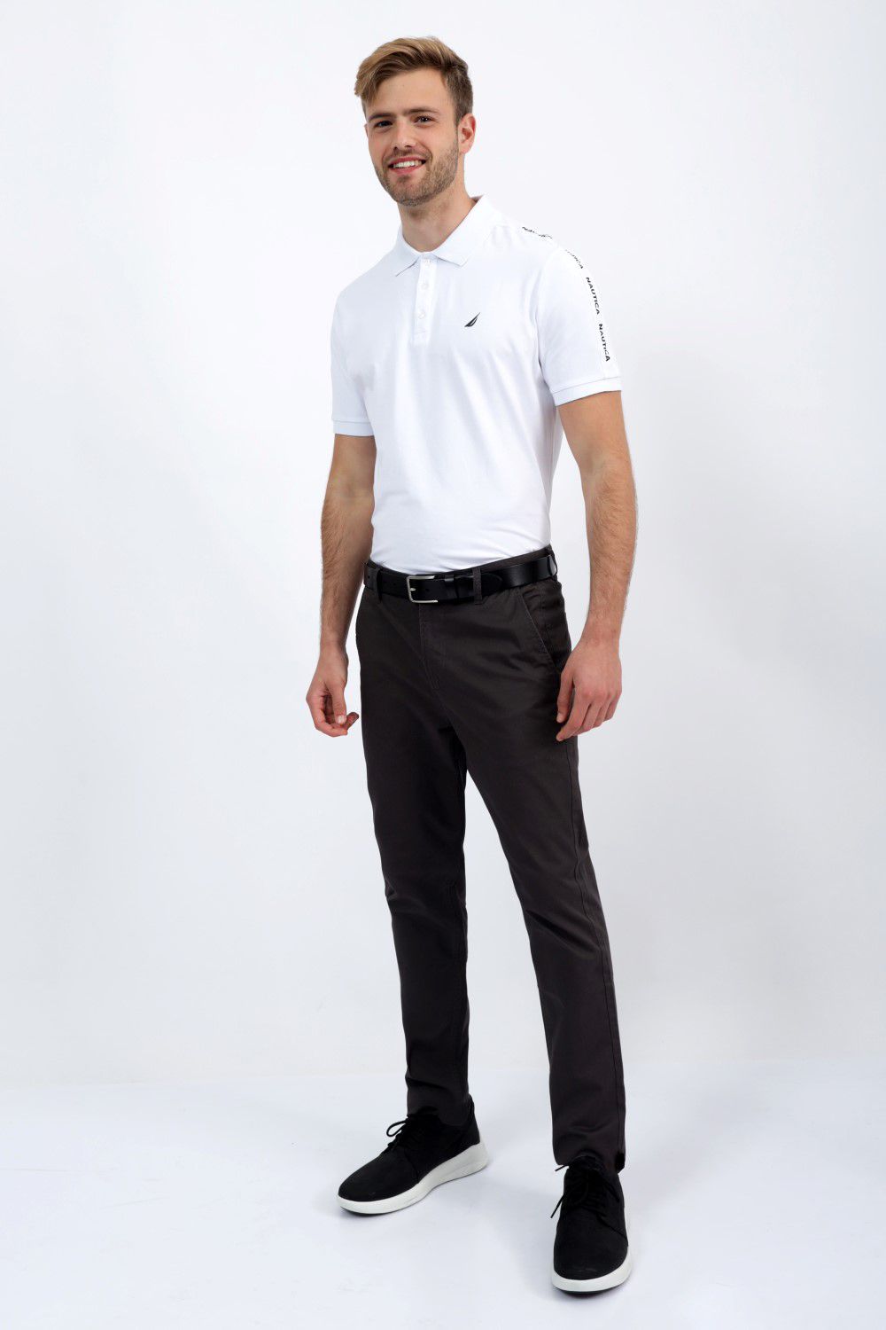 מכנסי צ’ינו ארוכים בגזרת סקיני