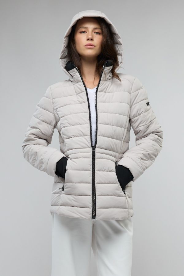 ג’קט סופטשל מרופד לנשים Nautica