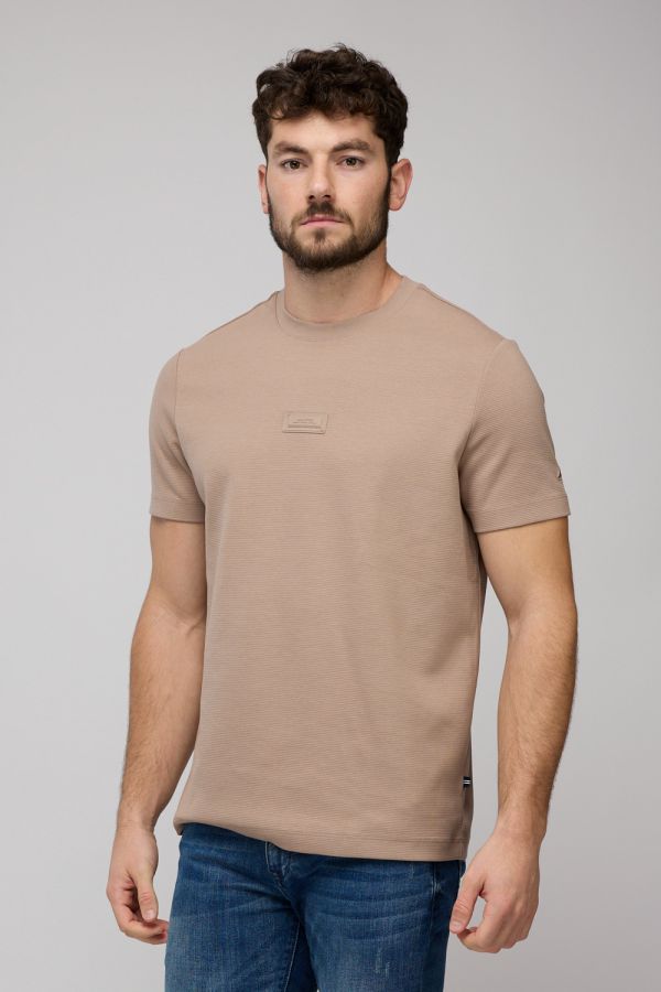 טי-שירט קצרה לגברים