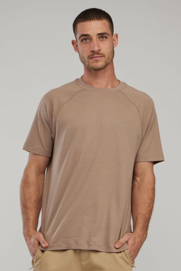 טי שירט Nautica לגברים בגזרת רגלן