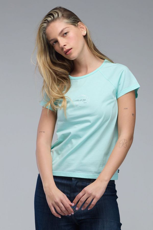 טי שירט רגלן עם שרוולים קצרים והדפס Nautica לנשים