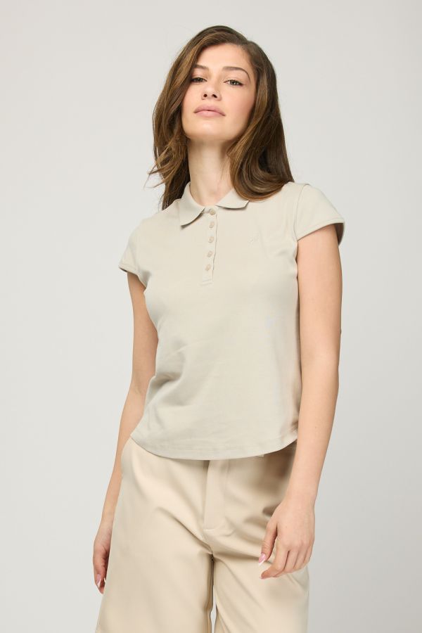 חולצת פולו קצרה לנשים