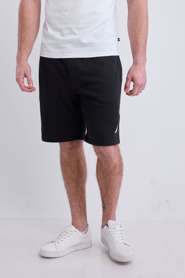 מכנסי טרנינג קצרים עם כיסים ורקמת לוגו