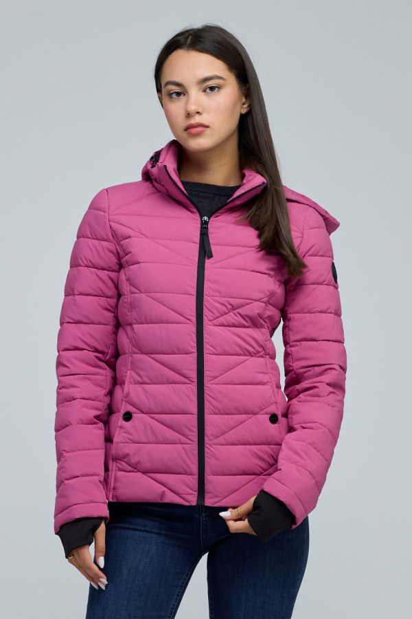 מעיל מרופד 24 עם כובע מתנתק לנשים בעיצוב מנימליסטי