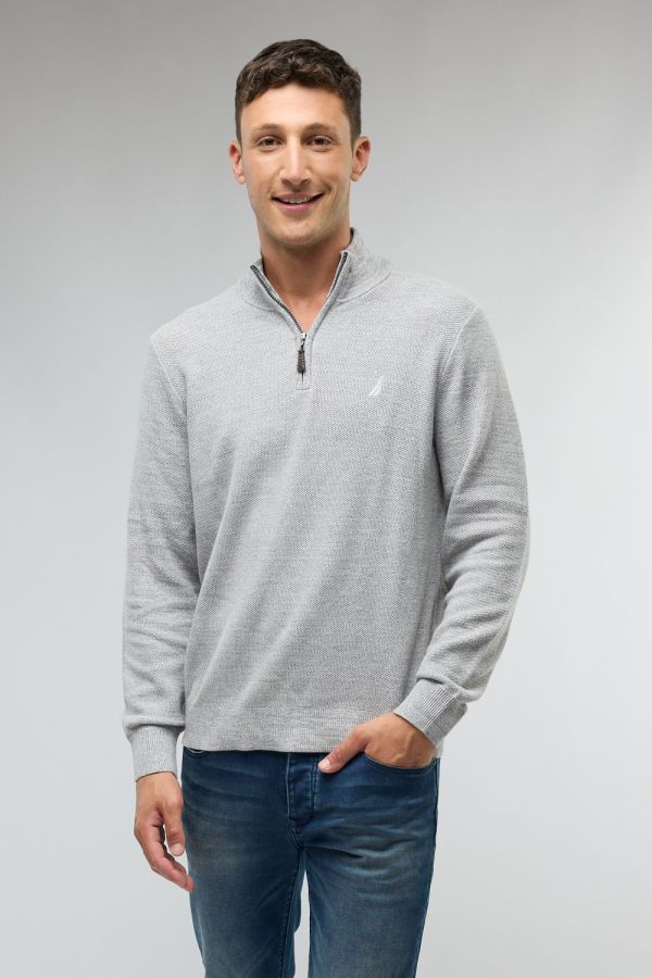 סריג איכותי עם רוכסן בצווארון ולוגו נאוטיקה לגבר