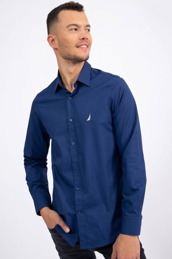 חולצה מכופתרת TAILORED FIT עם רקמת לוגו